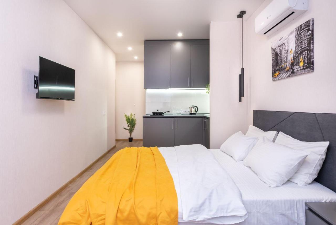 Your Apartment Kharkivska Kiev Esterno foto